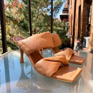 ALOHAS Leather Puffy Square-Toe Heels Brown US 8 / EUR 39